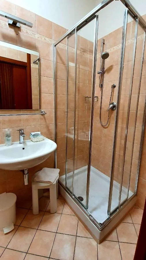 Albergo Leonardo Chianciano Terme 3*,  Italy