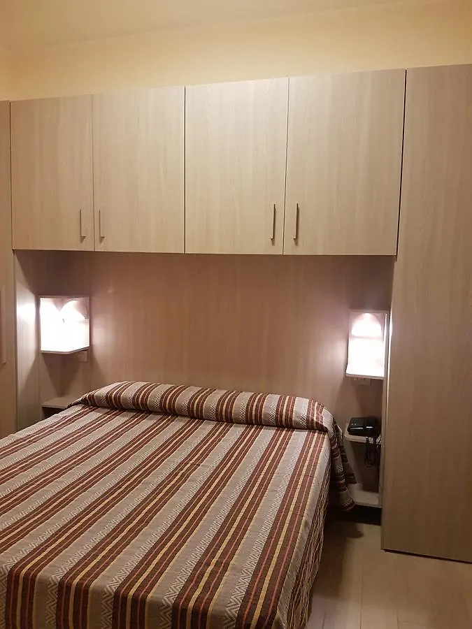 Albergo Leonardo Chianciano Terme 3*,  Italy