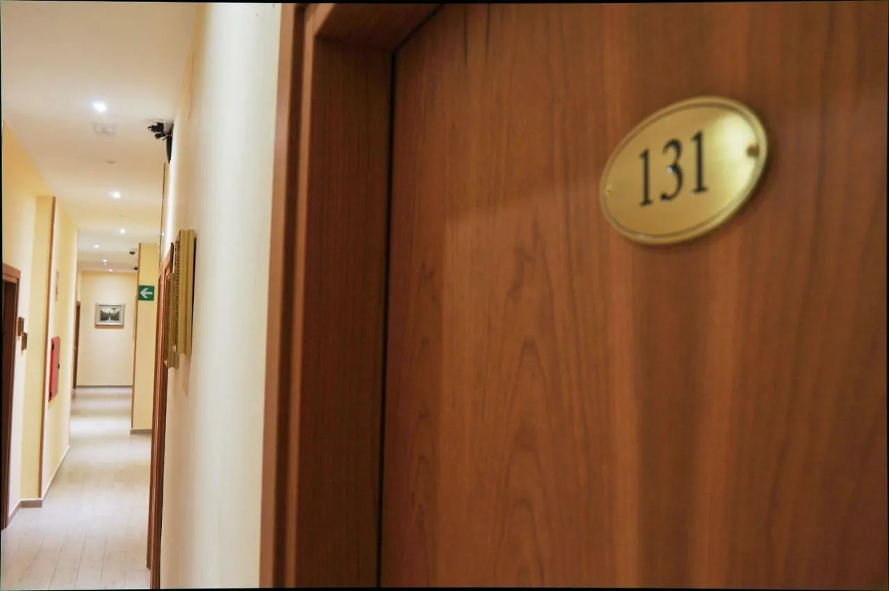 Albergo Leonardo Chianciano Terme 3*,  Italy